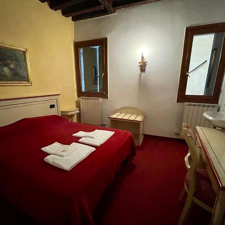 Ai Boteri Hostel Venice Luaran gambar
