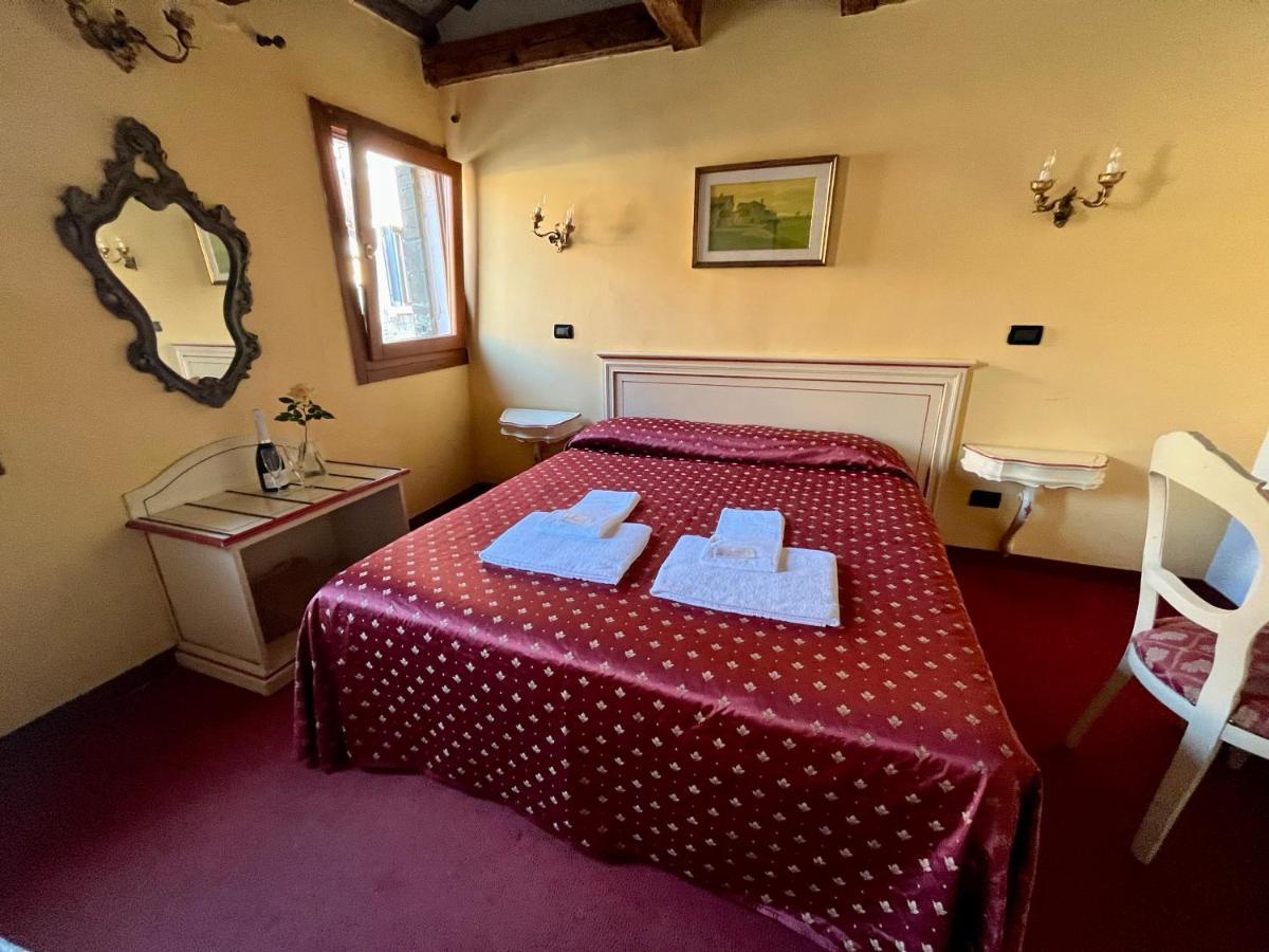 Ai Boteri Hostel Venice Luaran gambar
