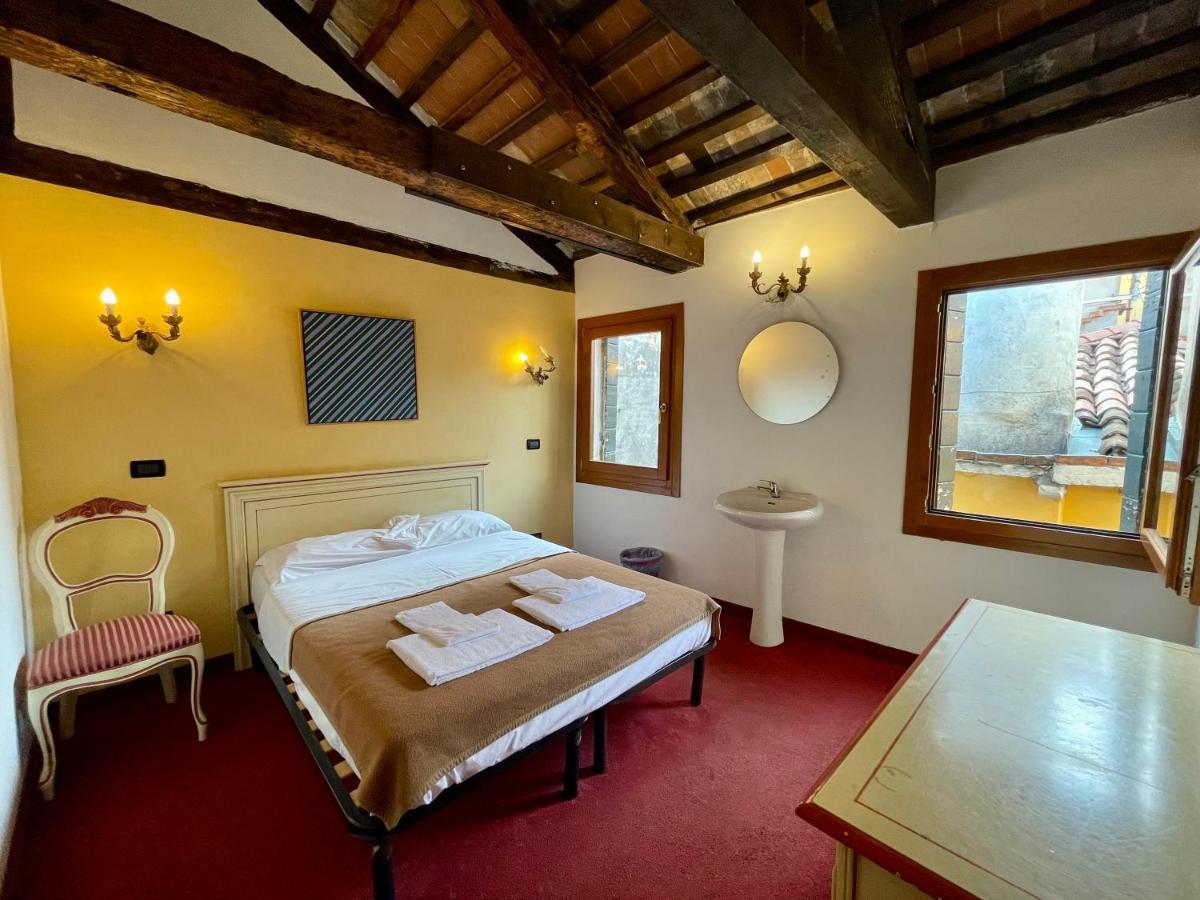 Ai Boteri Hostel Venice Luaran gambar