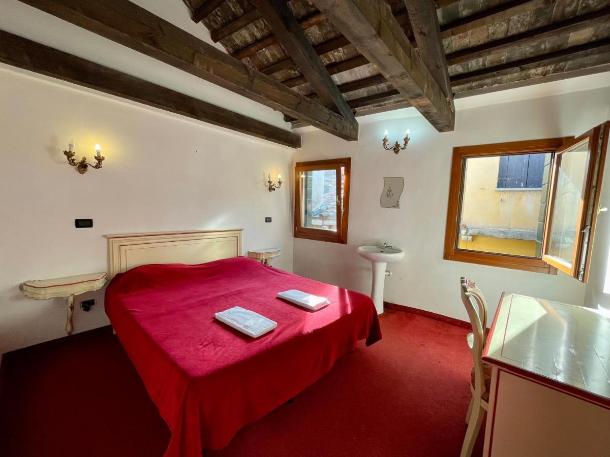 Ai Boteri Hostel Venice Luaran gambar